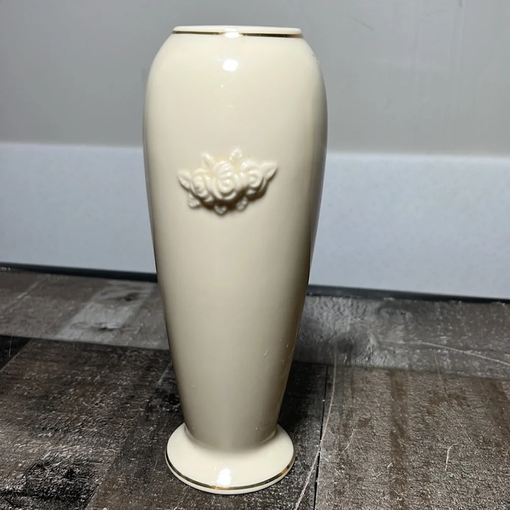 Vintage 80's Porcelain Lenox Vase 24K Trim Hand Crafted in Thailand - Picture 5 of 7